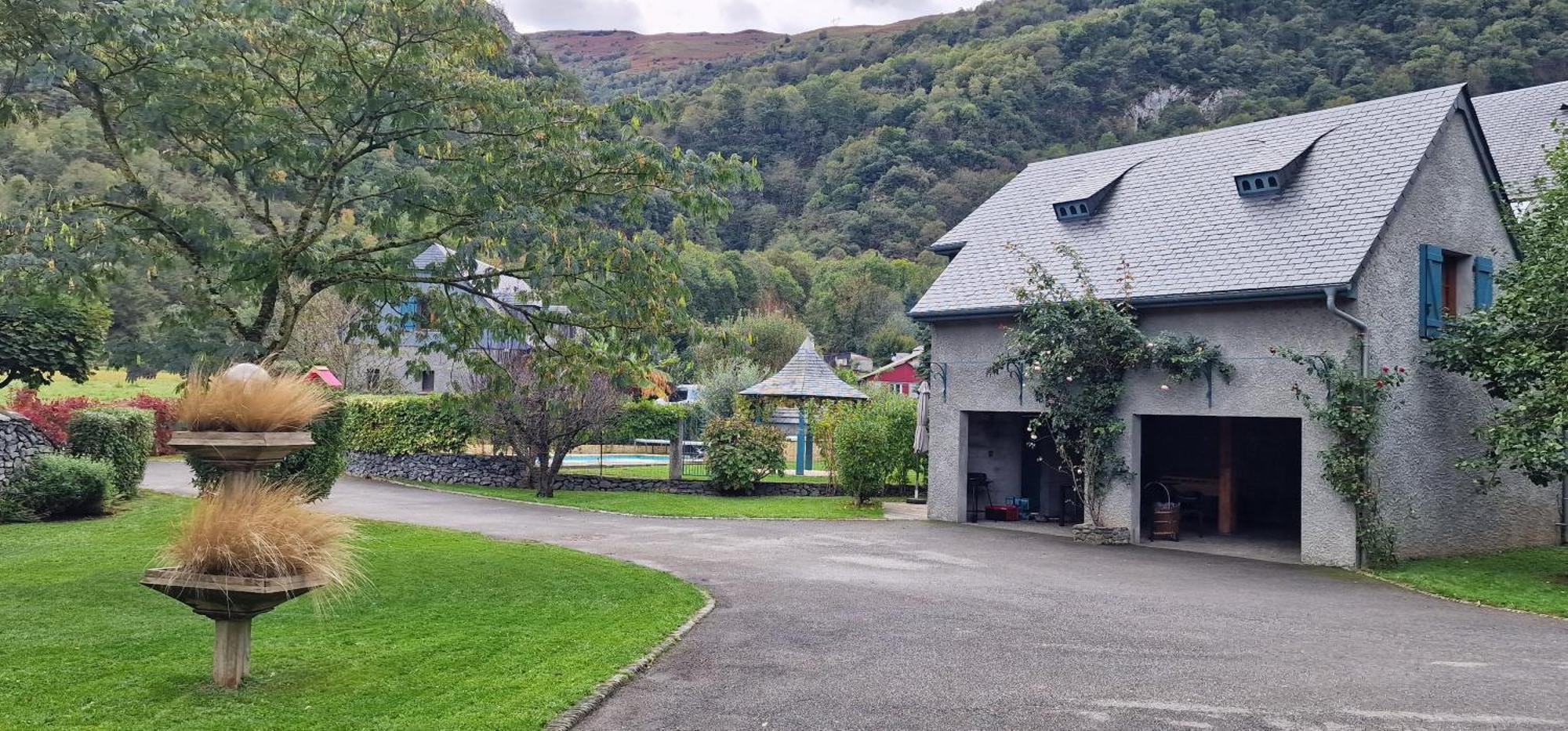 Profiter En Famille Au Viscos. Villa Geu Luaran gambar